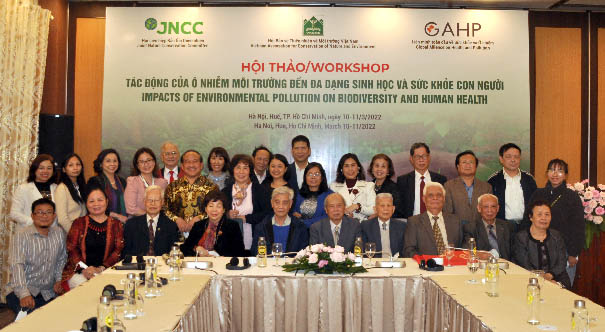 Hội[-]thảo[-]thành[-]công[-]tốt[-]đẹp[-]với[-]nhiều[-]đề[-]xuất[-]nghiên[-]cứu[-]nhằm[-]giảm[-]thiểu[-]tác[-]động[-]của[-]ô[-]nhiễm[-]môi[-]trường[-]đến[-]đa[-]dạng[-]sinh[-]học[-]và[-]sức[-]khỏe[-]con[-]người